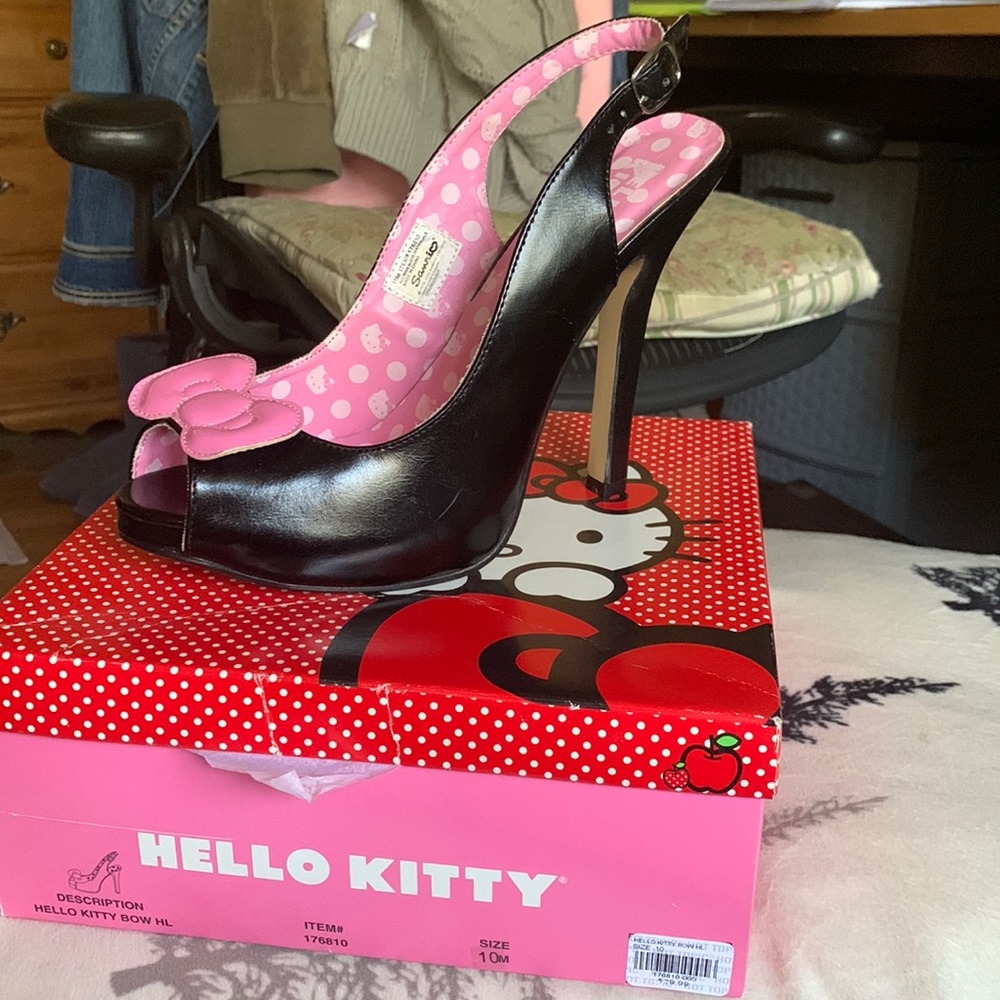 Hello Kitty Heels